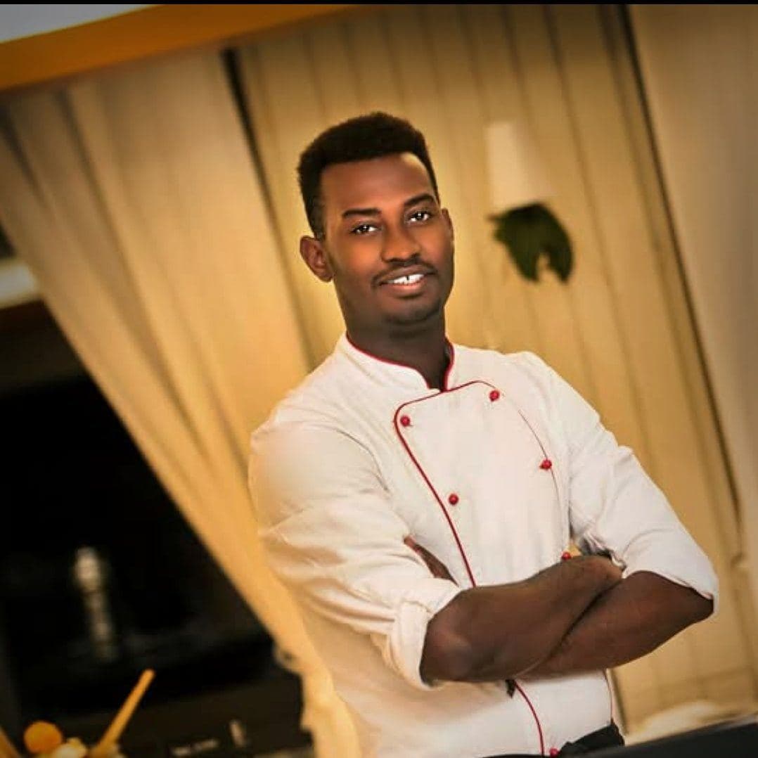 Basil Soilihi, chef de cuisine de l'Hôtel de Ville
